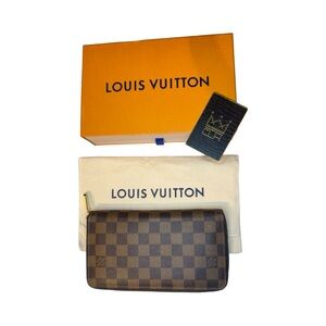 LOUIS VUITTON ZIPPY ORGANIZER